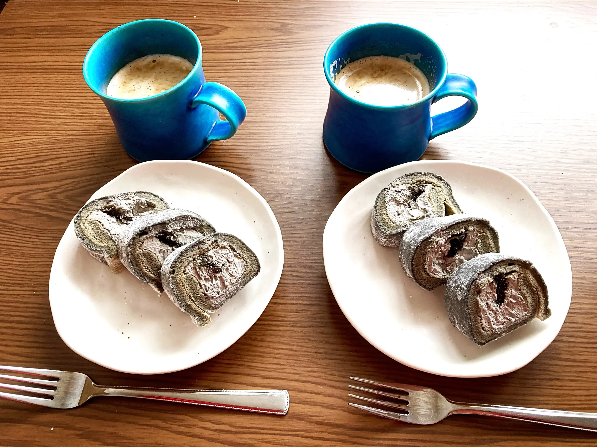 カフェに行けなくてもコンビニスイーツでおうちカフェ_1
