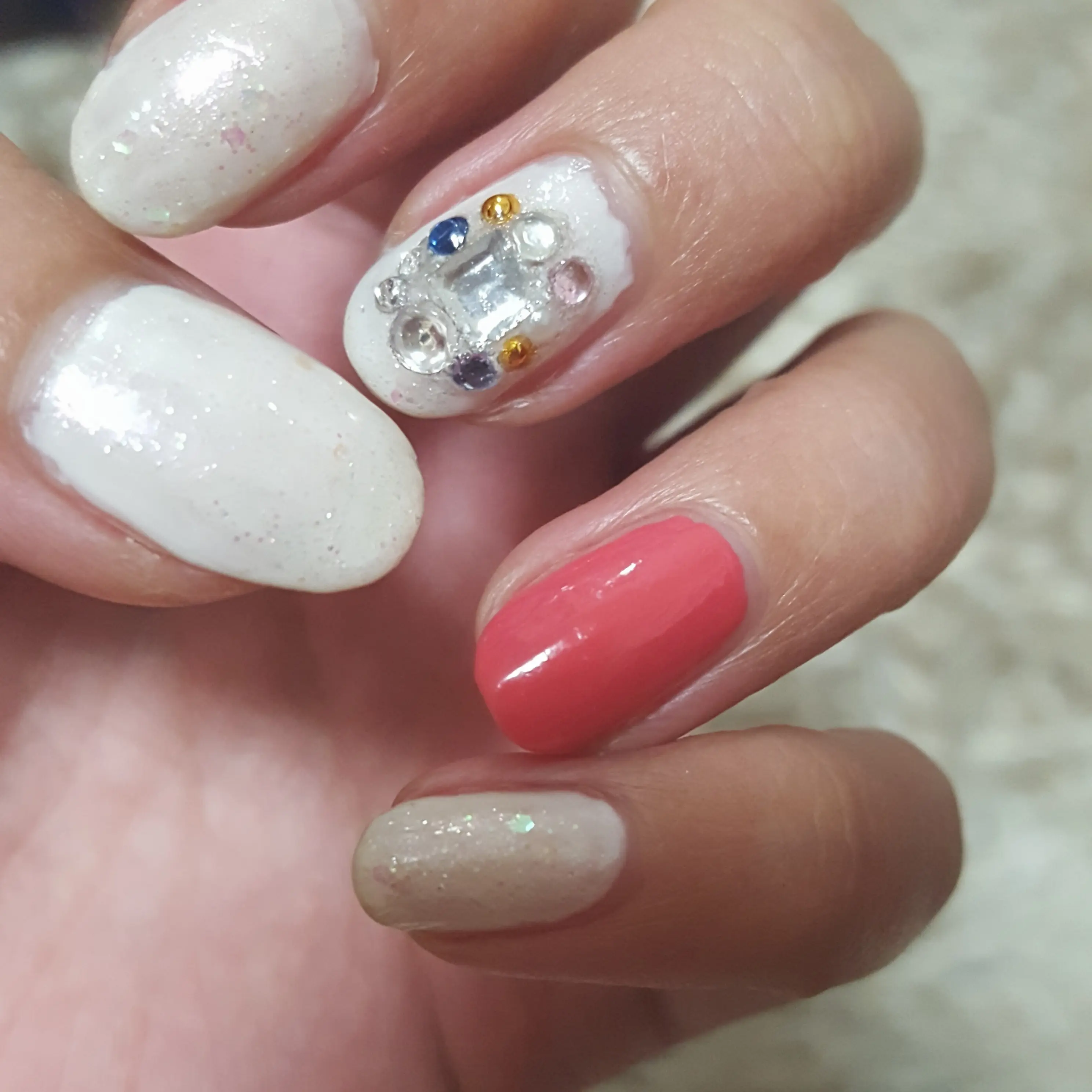 キラッと一点盛☆MORE大女子会もプチプラセルフnail~休日ネイル~_1