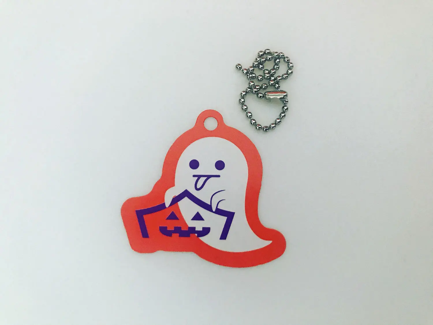 ガトーフェスタハラダ ハロウィン プチバッグについているおばけのチャーム