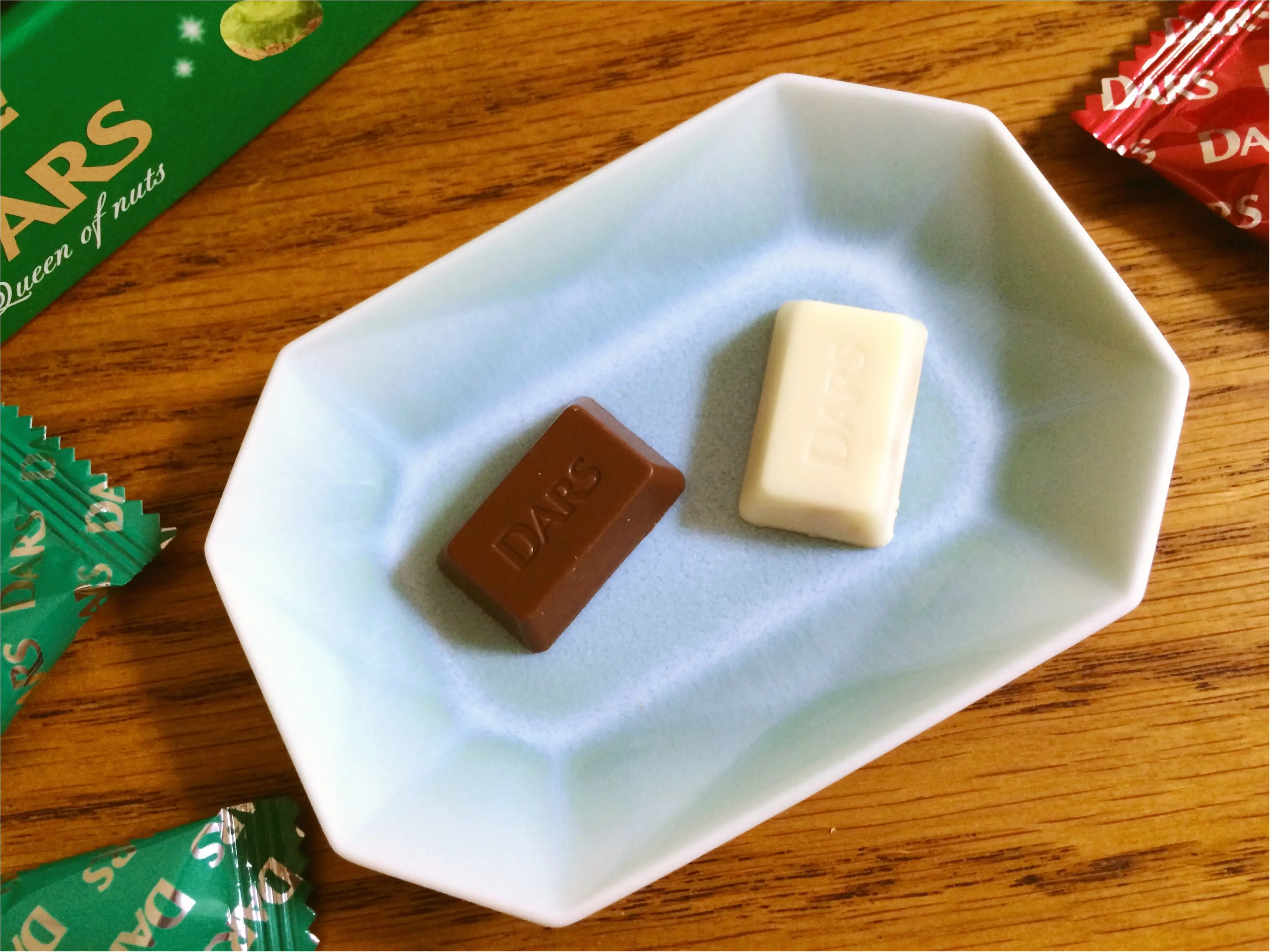 森永《DARS》【期間限定♡】ナッツの王様マカダミア?女王ピスタチオ?どちらがお好み?_5
