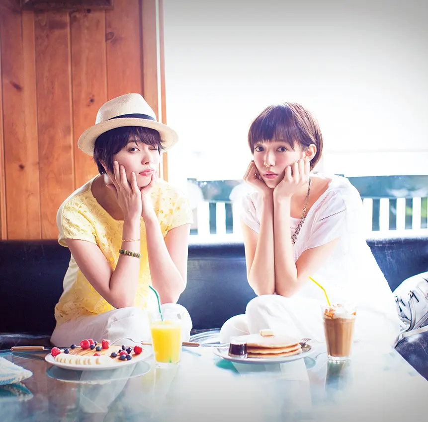 休日服はコレに決定!シーン別ほめられコーデ術♡(1・カフェで女子トーク)_1