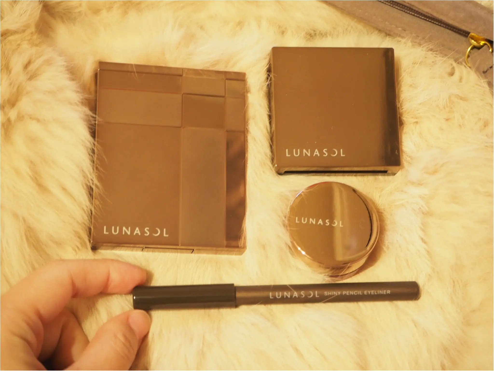 ★クリスマスコフレ「LUNASOL(ルナソル)」がお気に入りすぎてもう手放せない!_9