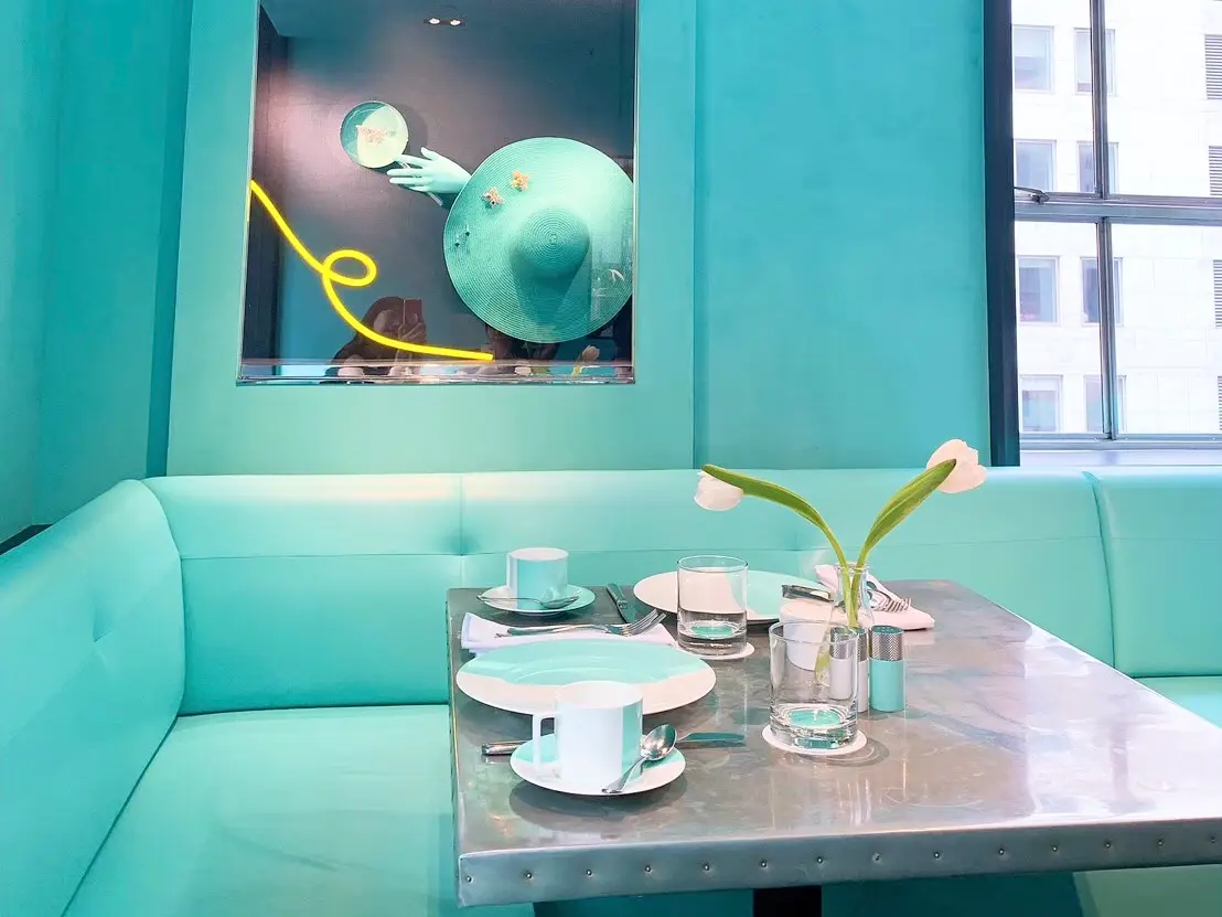 【思い出投稿】〈NY〉予約困難の大人気ティファニーカフェ『The Blue Box Cafe』_3