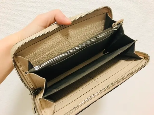 【20代女子の愛用財布】FENDI♡お財布は長く愛せるものを。_3