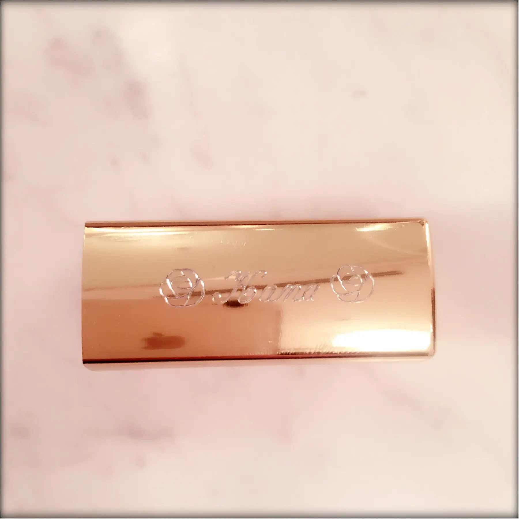 …ஐ 【リップコスメ】買って嬉しい♡貰って嬉しい♡自分へのご褒美に、友達のHBに、エスティーローダーの名入りサービスのクリスタルシダーリップスティックが可愛いすぎる❤️ ஐ¨_3