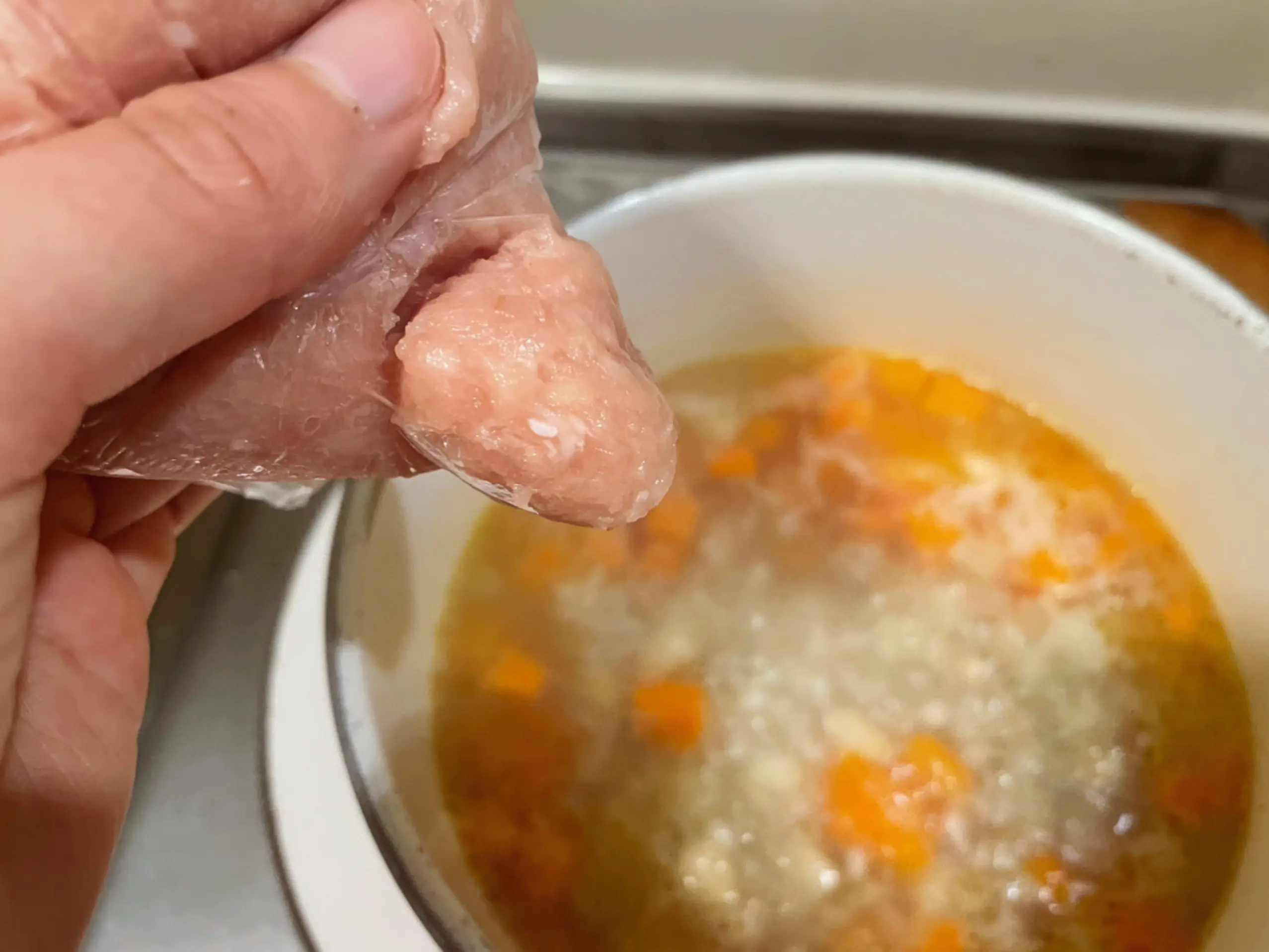 【肌復活!!美容食レシピ〜鶏だんごともち麦の塩レモンスープ〜】_5