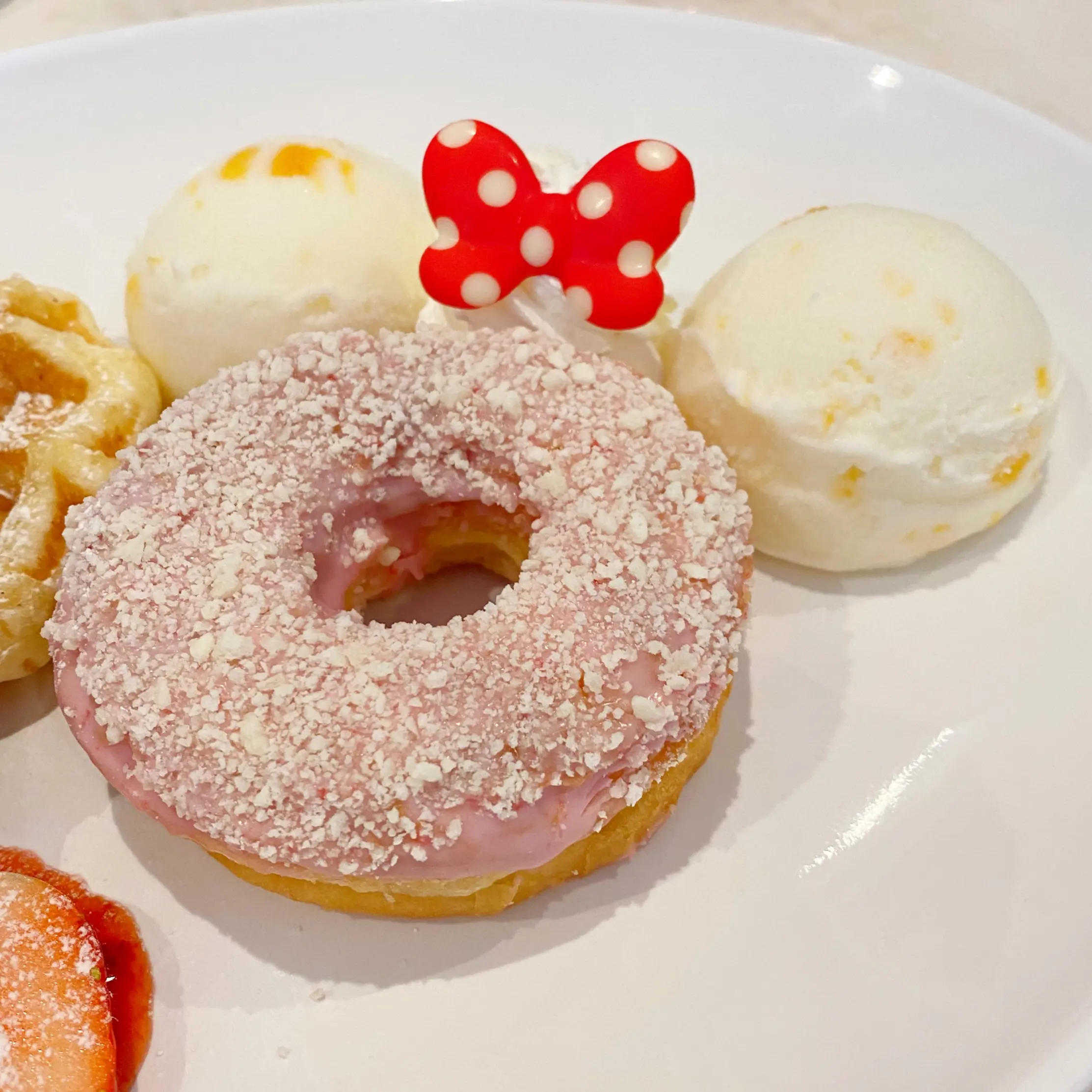 ディズニーランドに行ったら必ず食べたい!可愛すぎる限定スイーツ❤︎_2