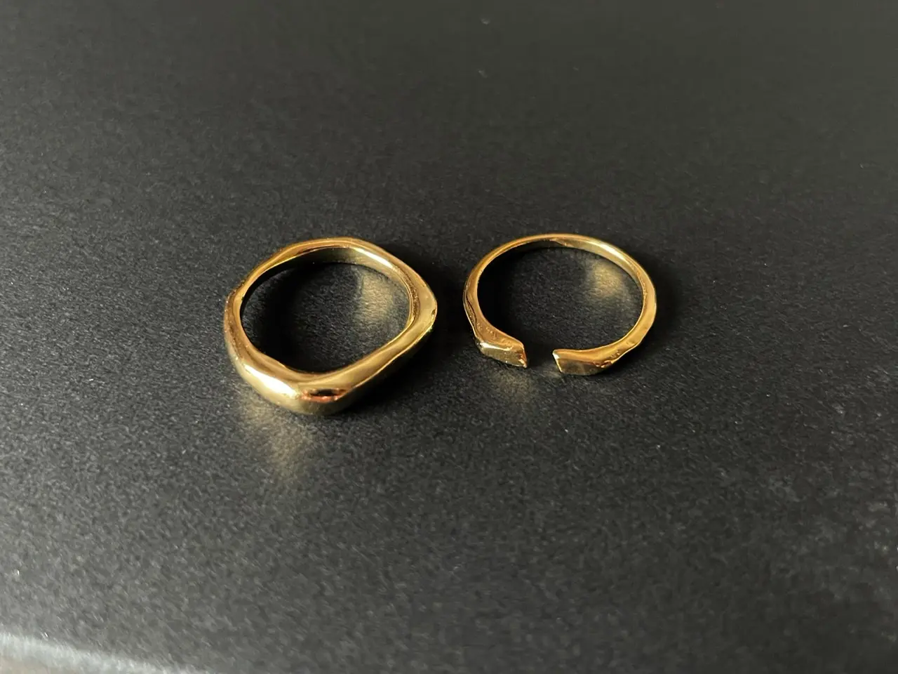 【D2C】シンプル&高見え!コーデを引き立てる《hshiiaccessory》のイヤカフセット_2