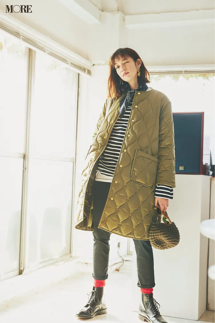 ユニクロのスキニーデニムを履いた佐藤栞里