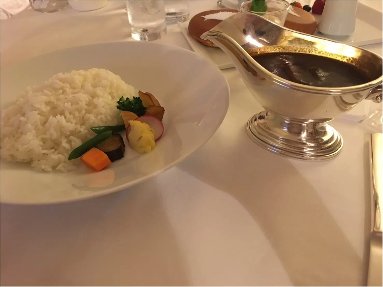 …ஐ 洞爺湖サミット開催のウィンザーホテルで【ルームサービス】を堪能してみました!! ஐ¨_2
