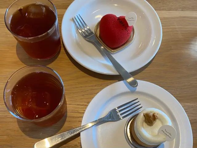 可愛いケーキとアールグレイティー_3