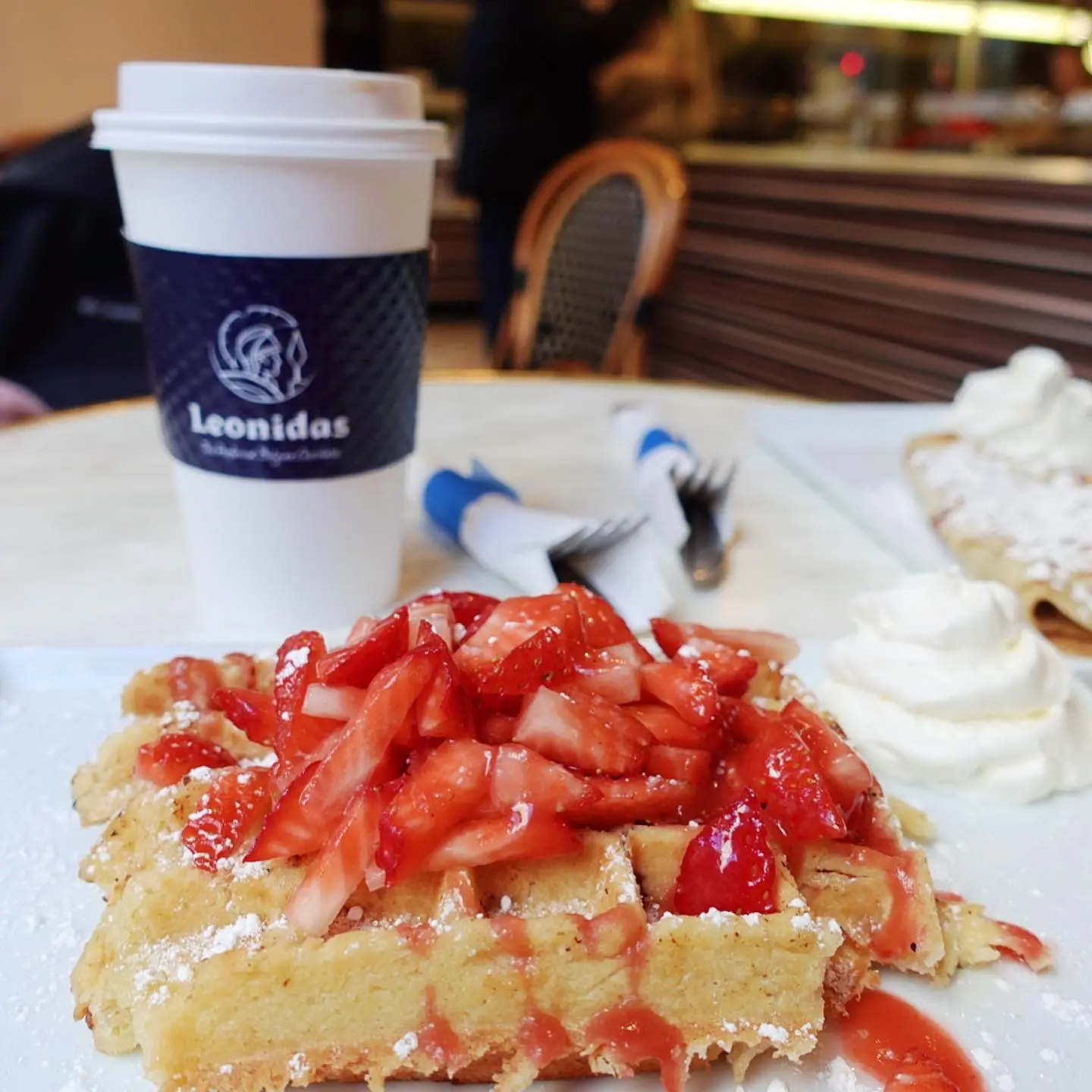 シカゴ レオニダスカフェに行ってきた チョコレート屋さんだけどクレープとワッフルも絶品 アメリカ Moreインフルエンサーズブログ Daily More