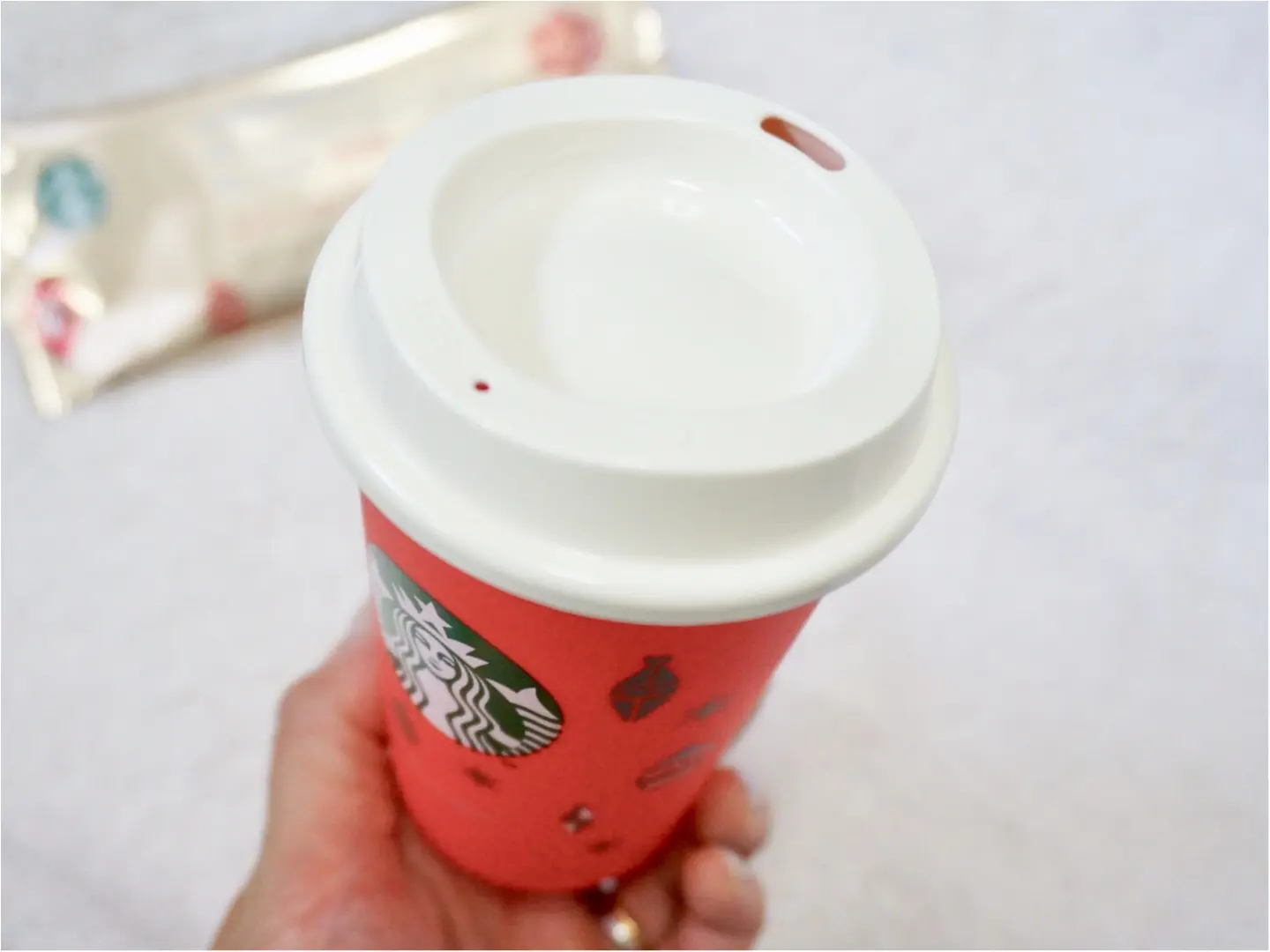 大人気アイテム!【スタバ】リユーザブルカップのクリスマス限定デザインが可愛すぎる❤️_3