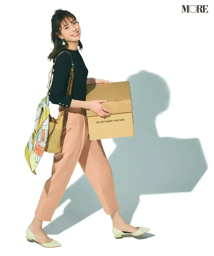 プラステのトップスとパンツのプチプラコーデ