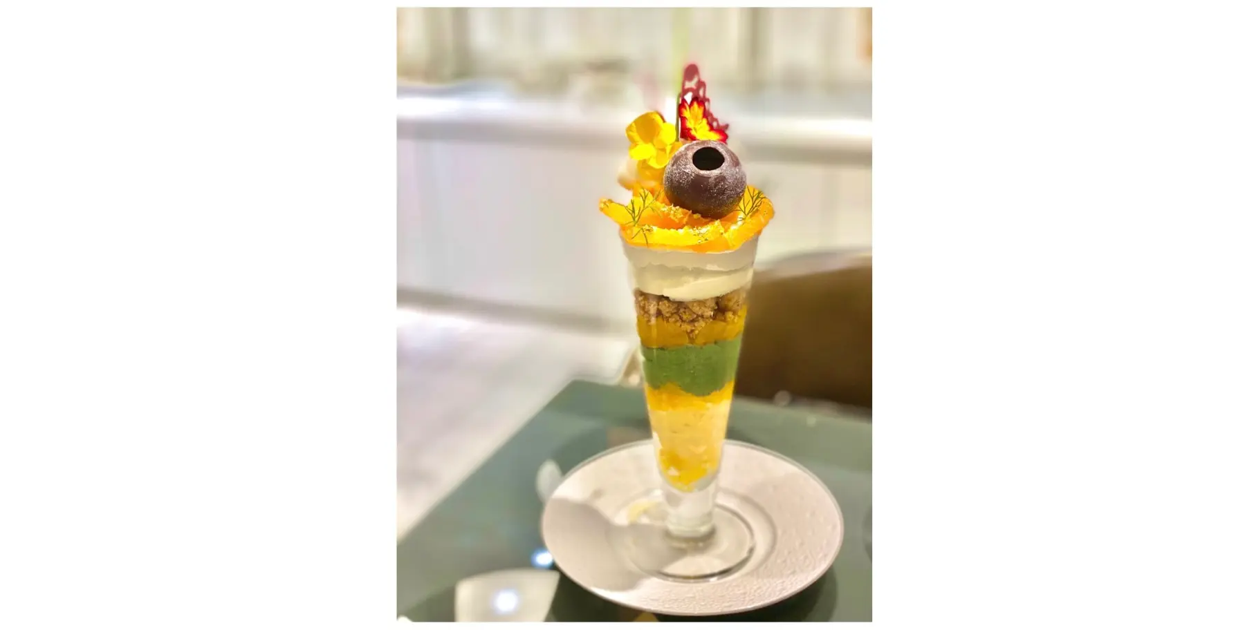 【BARNEYS CAFE】で食べられるのは豪華で上品なパフェ!_4