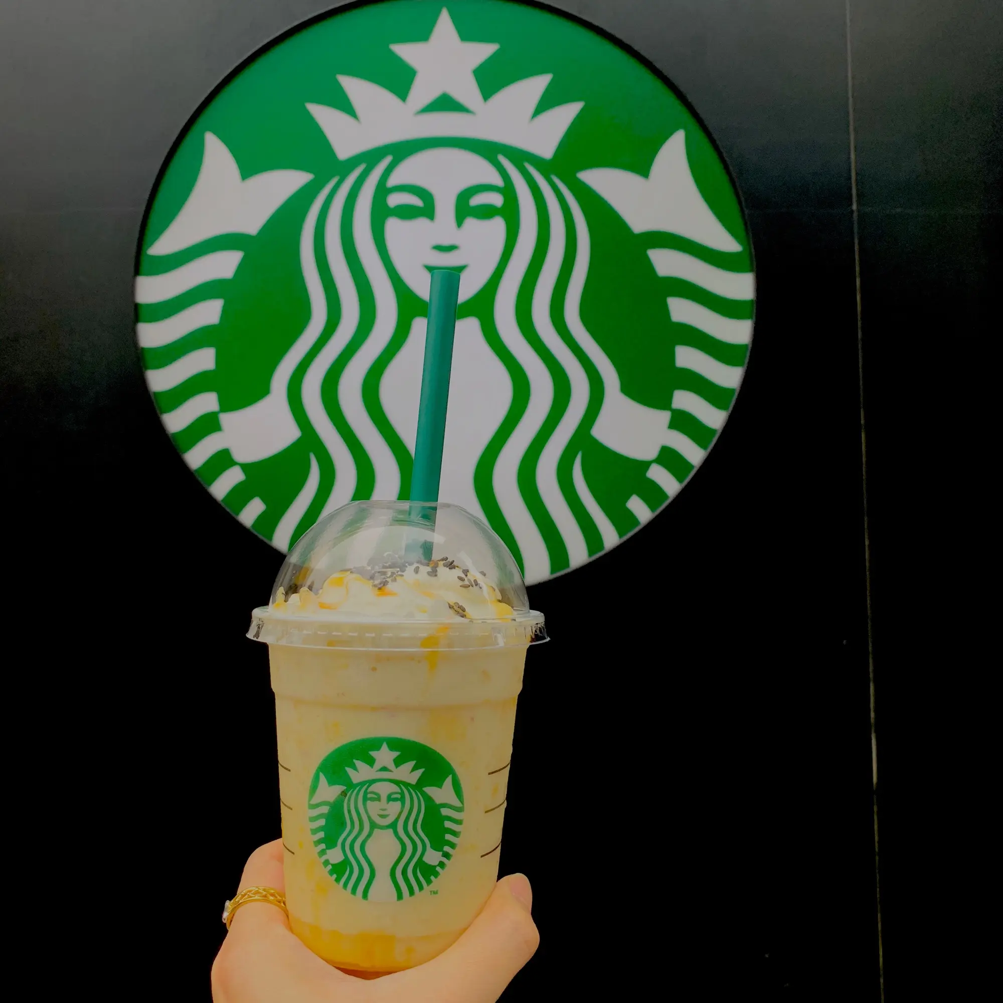 《本日9/23スタート❤️》【スタバ】待望の新作"大学芋フラペチーノ"を飲んできました☻_3