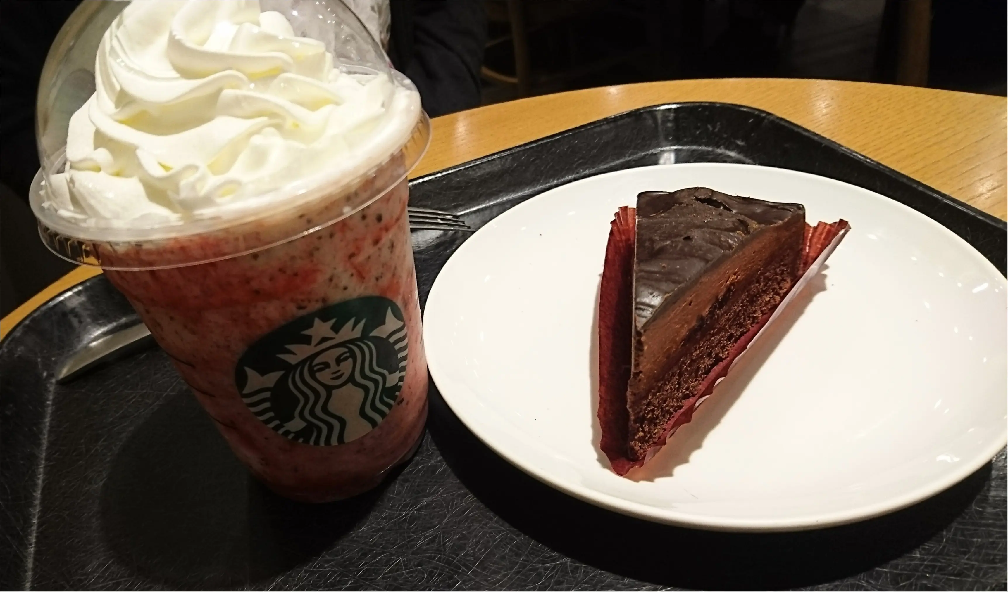 【スタバ】ストロベリーフラぺの魅力♥️_1