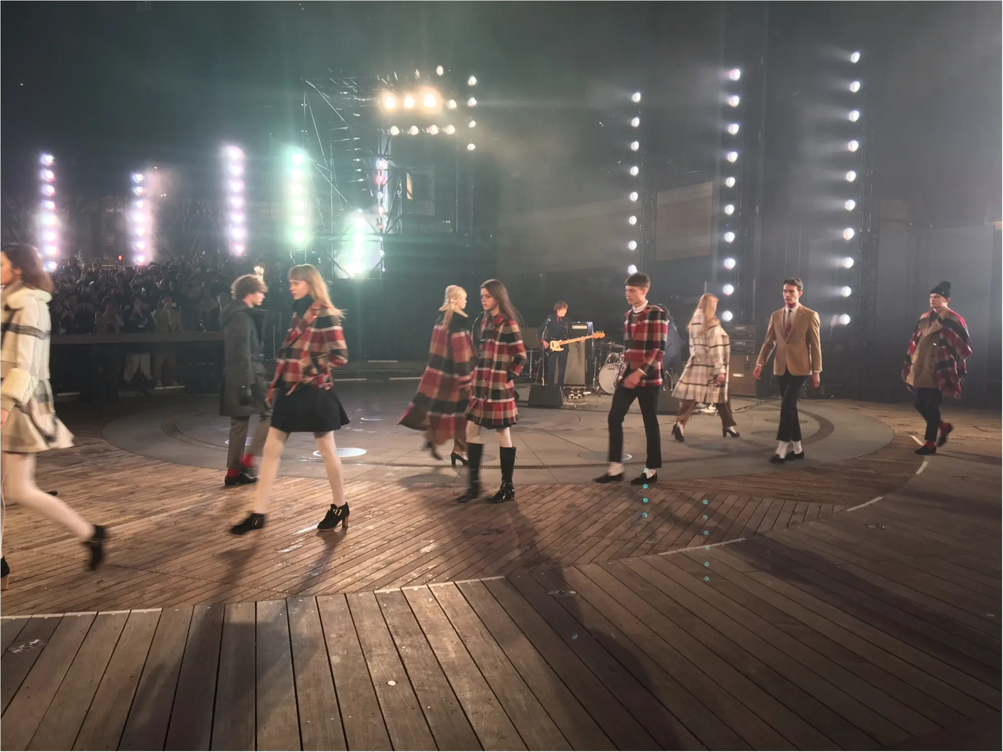 気分はロンドンガール♬ 『ブルーレーベル・クレストブリッジ』のショーに潜入!_7