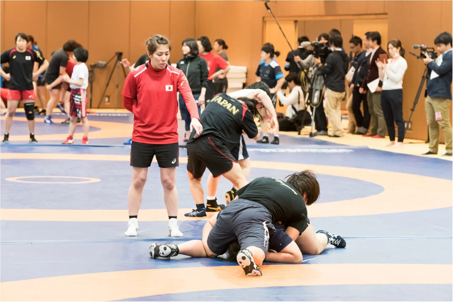 【吉田沙保里さんリポート】女子レスリングのコーチとしても挑戦中! リオ五輪銅メダルの柔道・近藤選手との“異種格闘技戦”の結果は!?_1