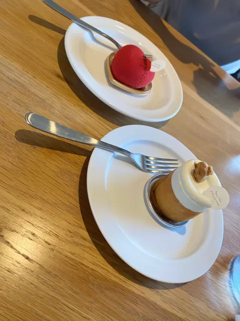 可愛いケーキとアールグレイティー_2