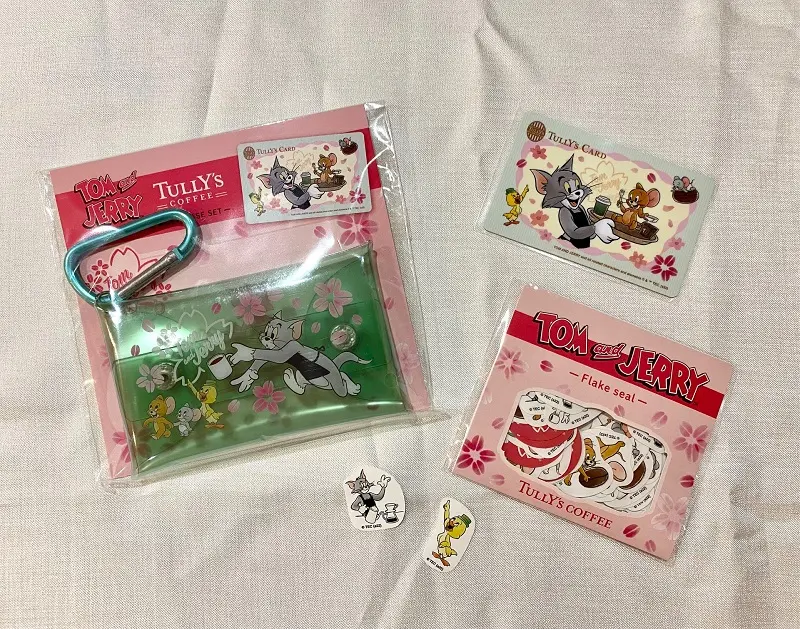 タリーズ新作、トムジェリコラボグッズ「トムとジェリーコラボ タリーズカード＆マルチケース」、「トムとジェリー フレークシール」