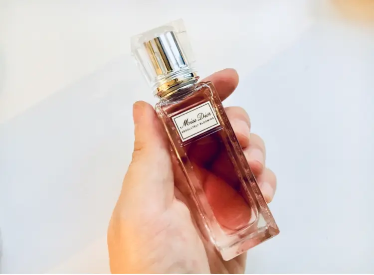 【Dior】ロールオンタイプだからいつでもレディな香りに♪ "Miss Dior"が引き出すしなやかさに注目♡_4
