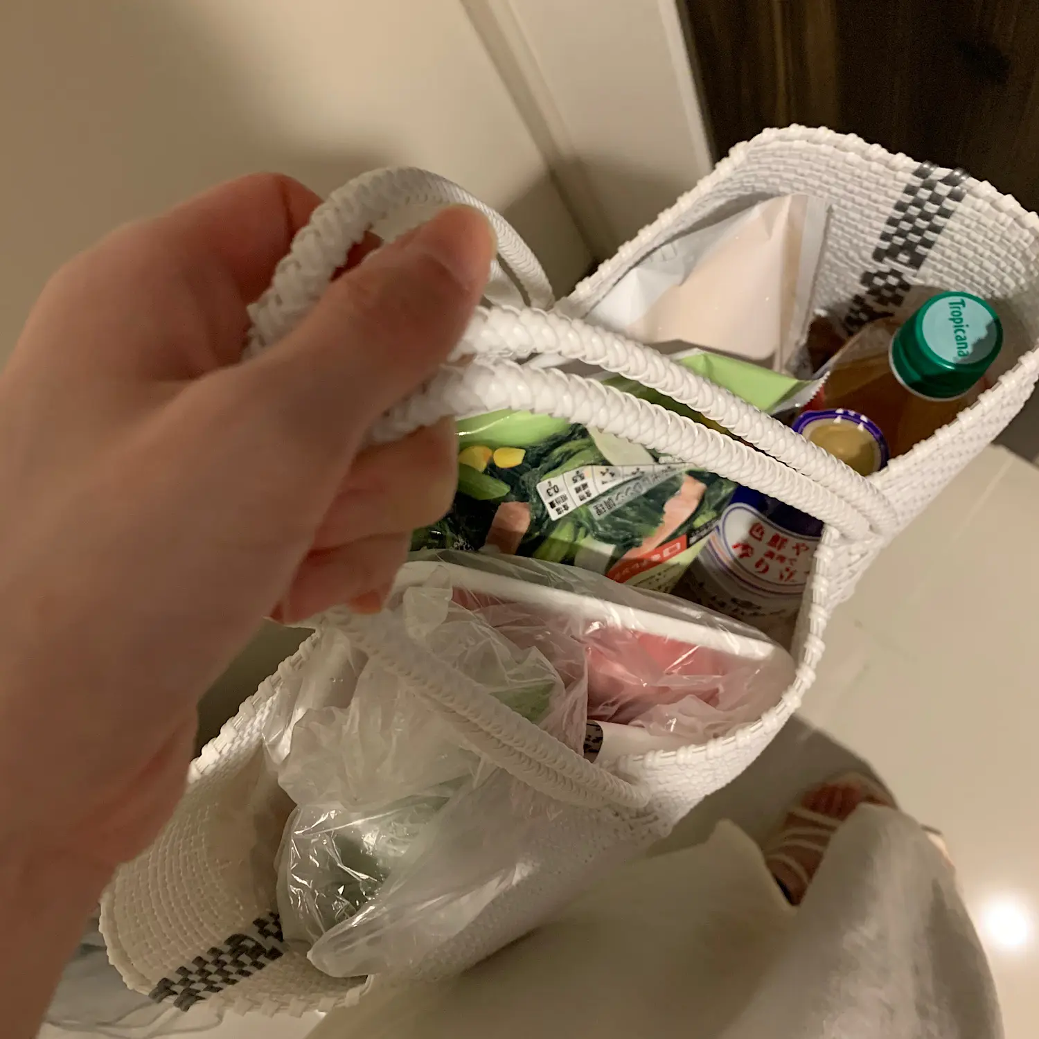 ペットボトルのキャップから出来た鞄がお洒落❤︎流行りのお気に入りカゴバックを紹介!_5