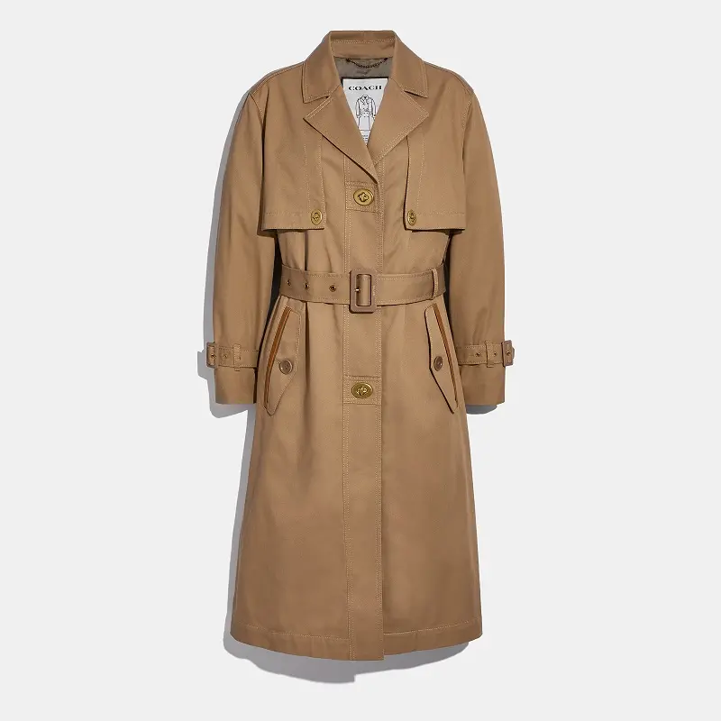 『COACH』新作コレクションの長く使えるトレンチコート