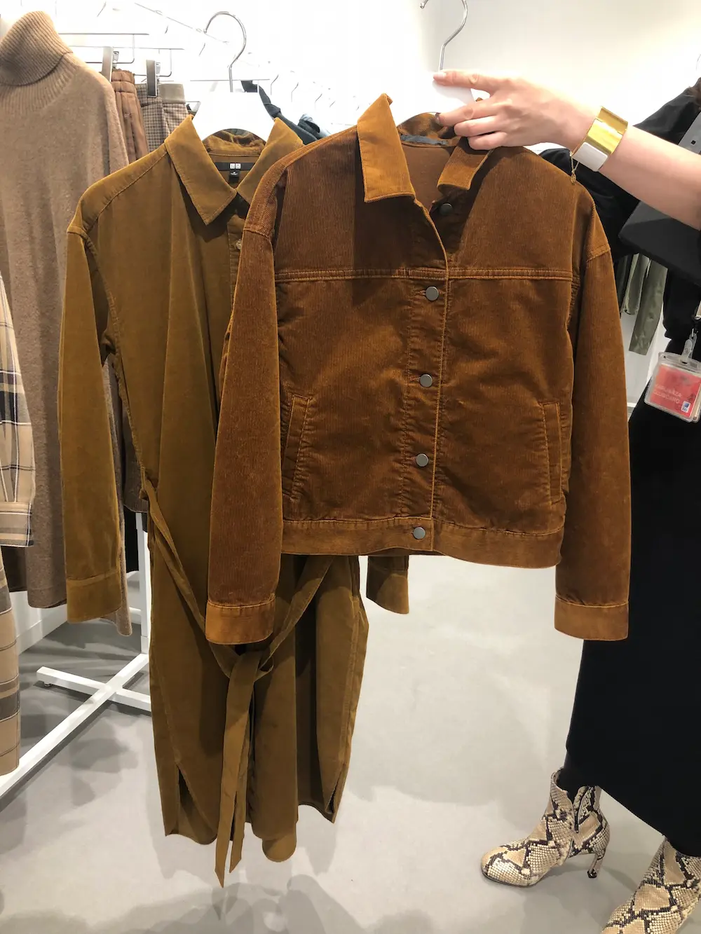 『ユニクロ』秋冬展示会で、新ダウンを大解剖! お仕事ニットも大豊作です♡_3