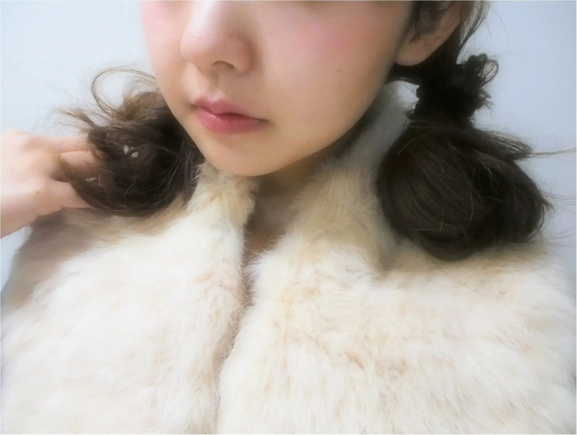 持っていると可愛い!やっぱり冬は「ファー小物」で女性らしく、冬らしく‼ ~ファーアイテム3選~_3