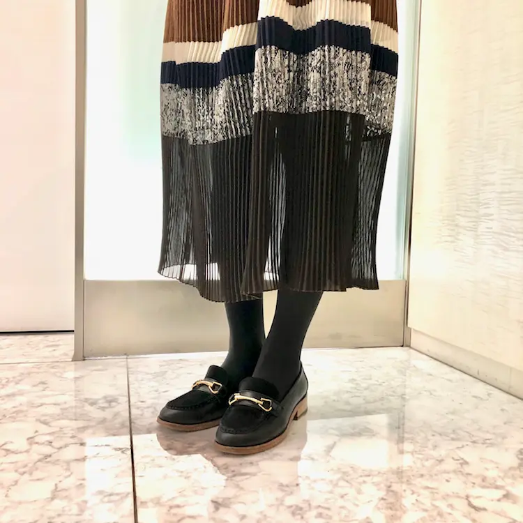 突撃SNAP☆ MORE2月号付録【『17℃ by ブロンドール』きれい見え ダークグレイタイツ】をスタッフがはいてみた!_2