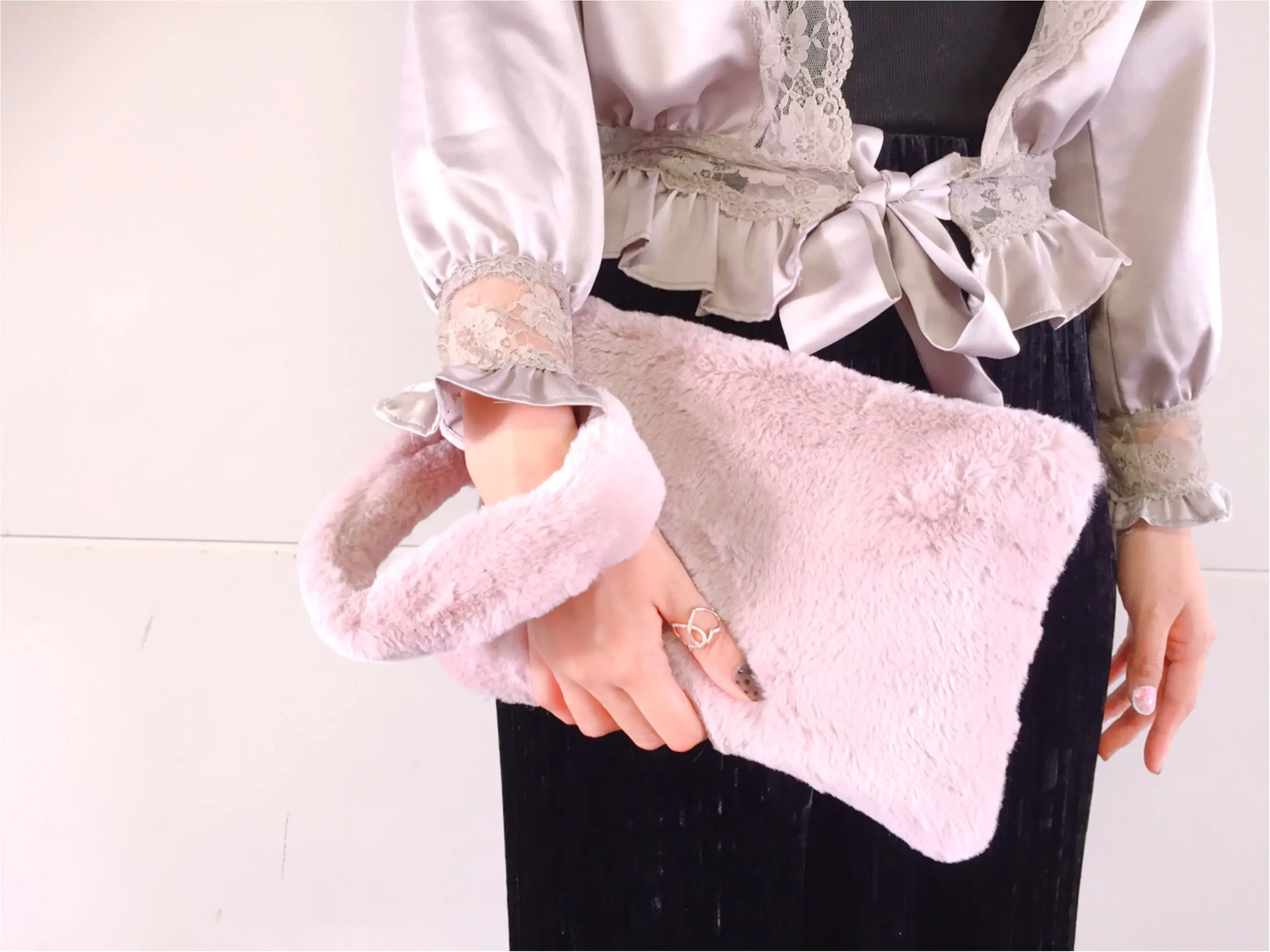 NICECLAUPのノベルティー♡【ファークラッチバッグ】_2