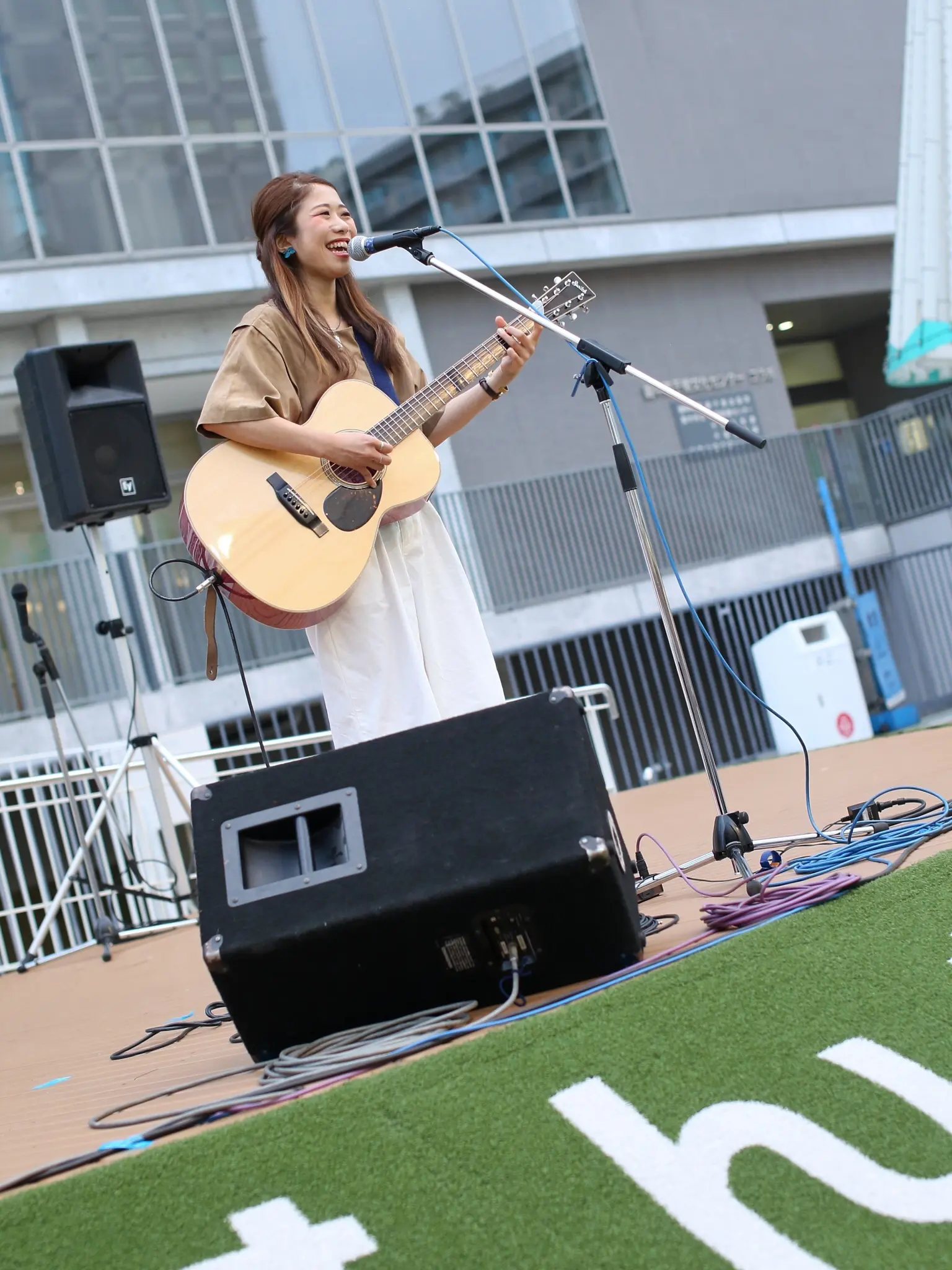 【そろそろ 秋服】シンガーソングライターうたうゆきこのLive photo【ファッション】_3
