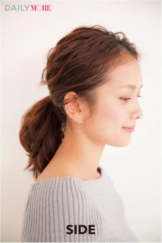 武智志穂&田中里奈の「おしゃ見え春アレンジ」講座ーこなれポニー編ー【女子トモBEAUTY】_3