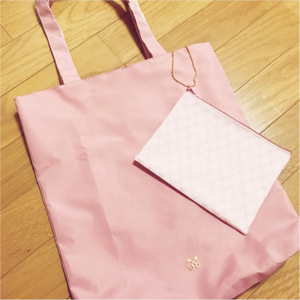 春のおでかけにぴったり❤︎MORE4月号付録《SAZABY リバーシブルトートバッグ》_2