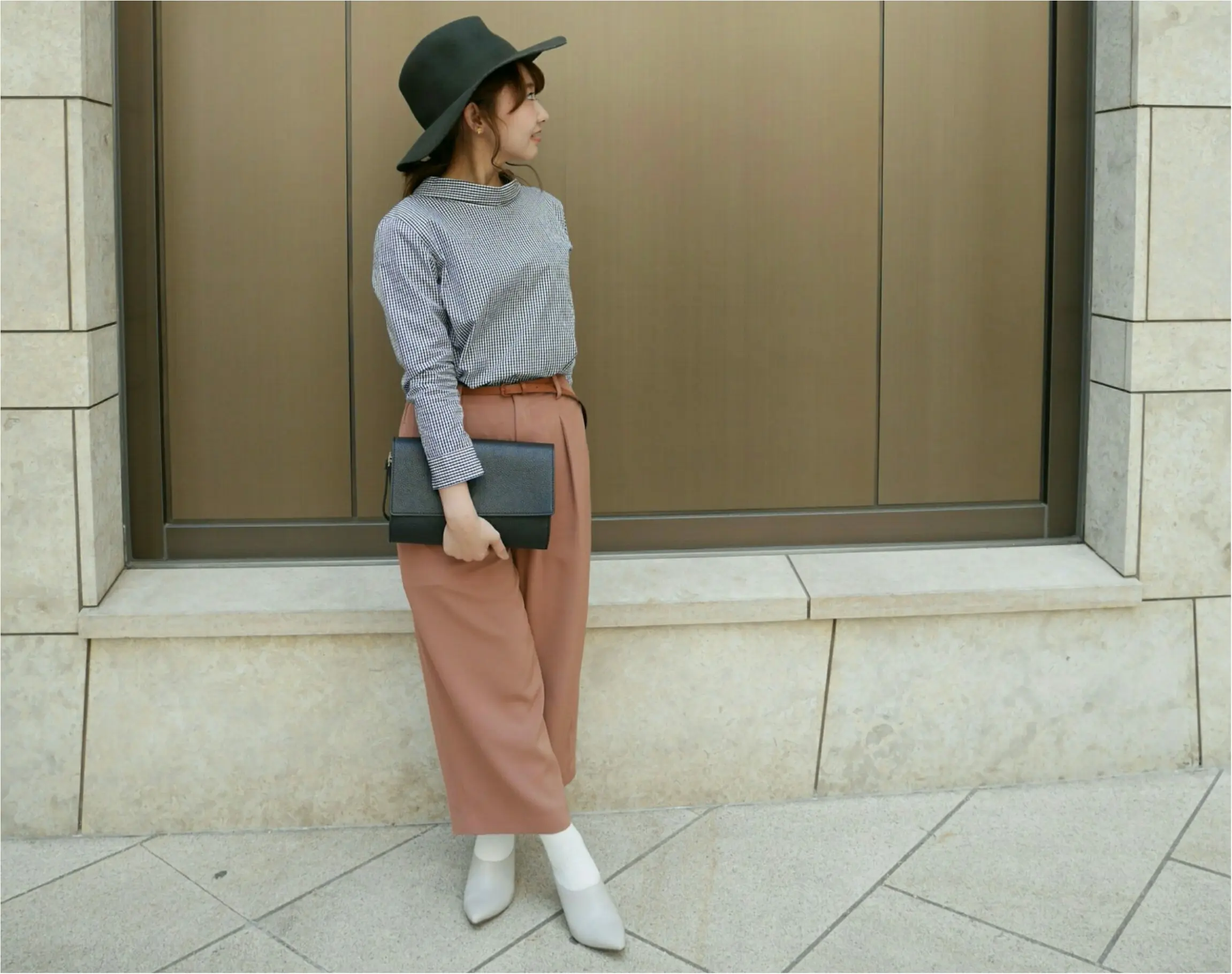 今欲しいのはユニクロの「ドレープワイドアンクルパンツ」~今の時期から夏まで使えるヘビロテアイテム~_1