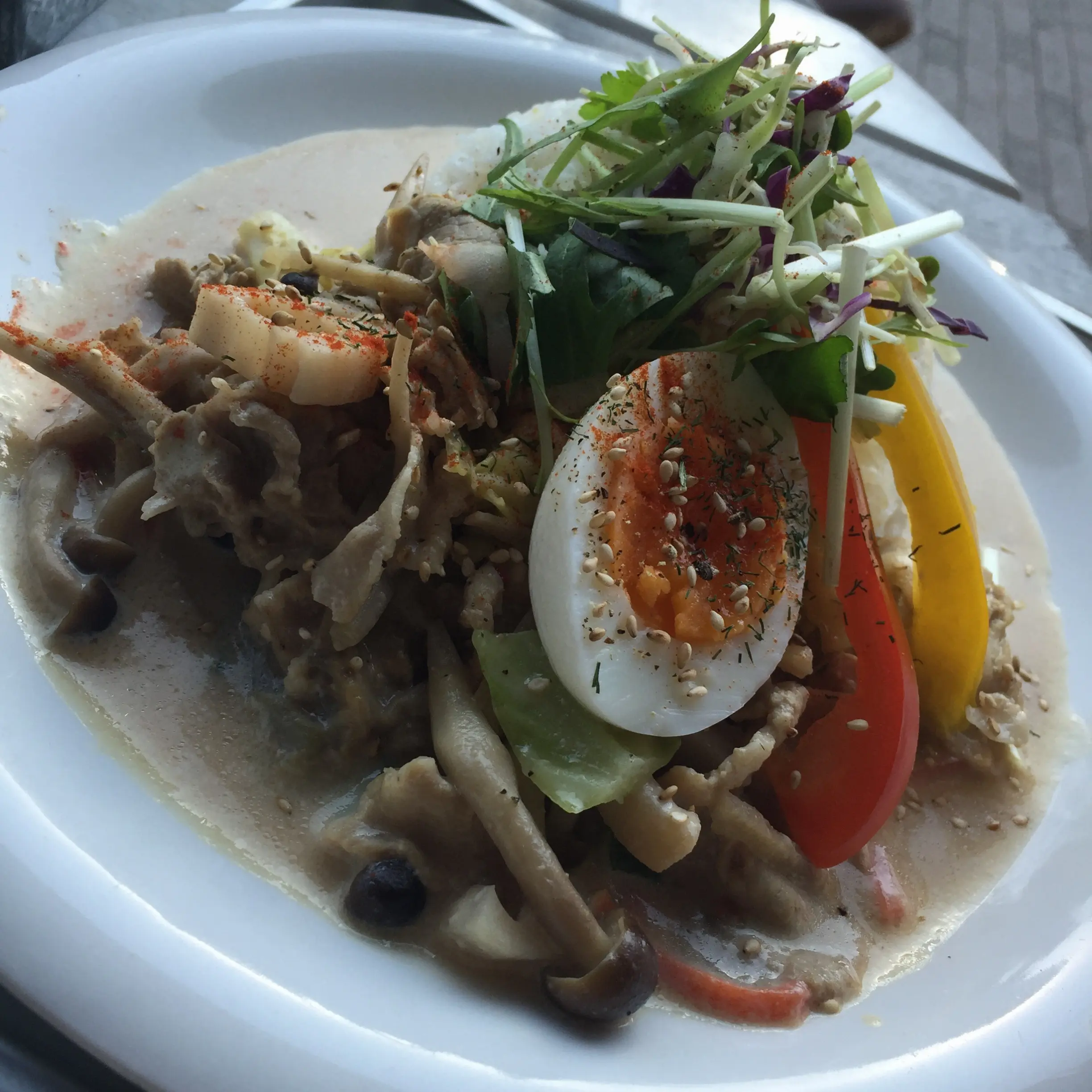テラス席から紅葉も見れる♪居心地抜群&こだわりたっぷりの【*BOWLS cafe*】がまったりランチにおすすめ☺︎_5