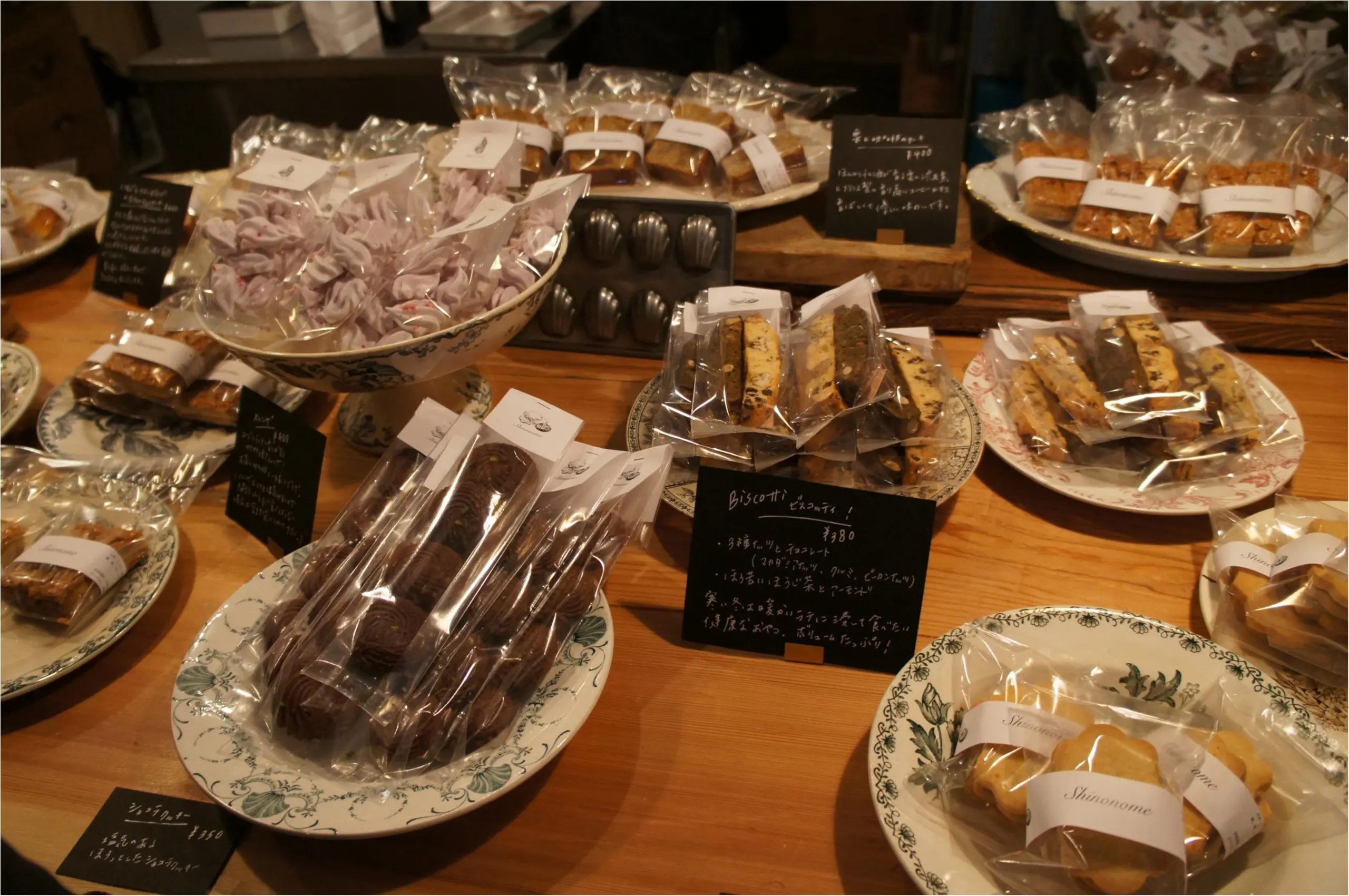 《ご当地MORE★東京》最近気になるお店がいっぱいの【蔵前】エリア!土日だけOpenしている〝シノノメ〟でツウな手土産スイーツをgetしました❤️_3
