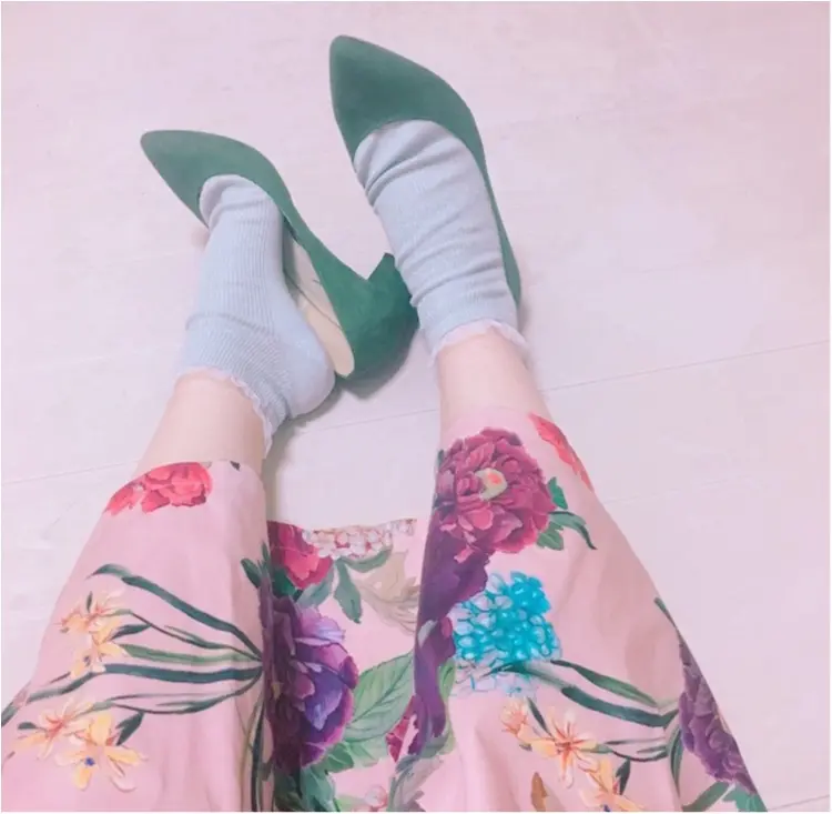 《いま、ザラ(ZARA)女が増えているっ♡!》今年初の春物は売り切れ続出のお花咲きめくミモレスカート♡!_6