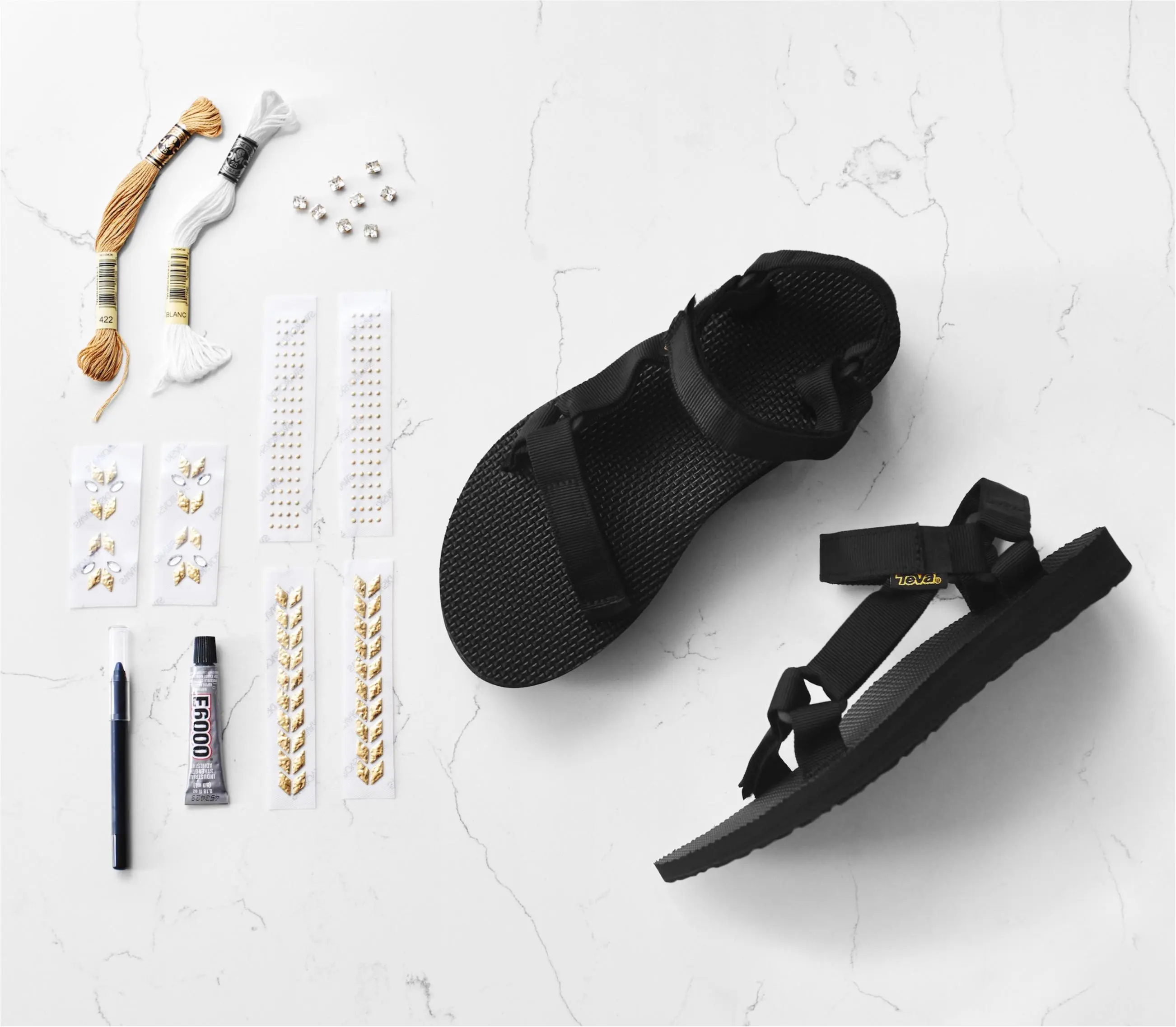 DIYでカンタン! 世界でひとつだけの「Teva」のサンダルを作ろう!_1