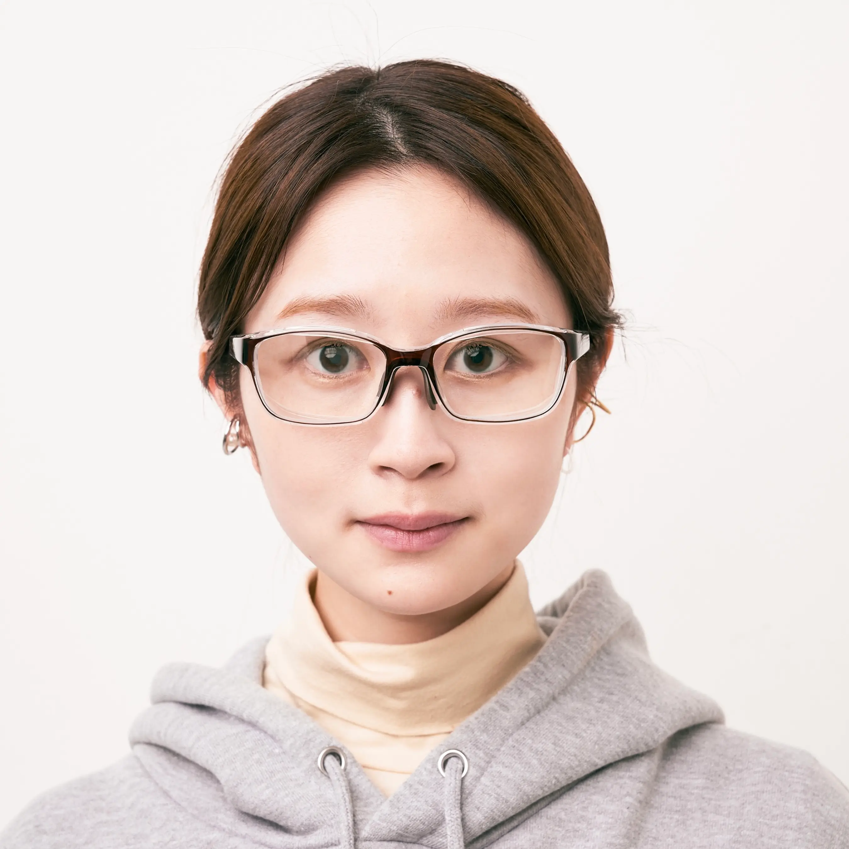 ZOFFの花粉症の人におすすめなメガネをかけたところ