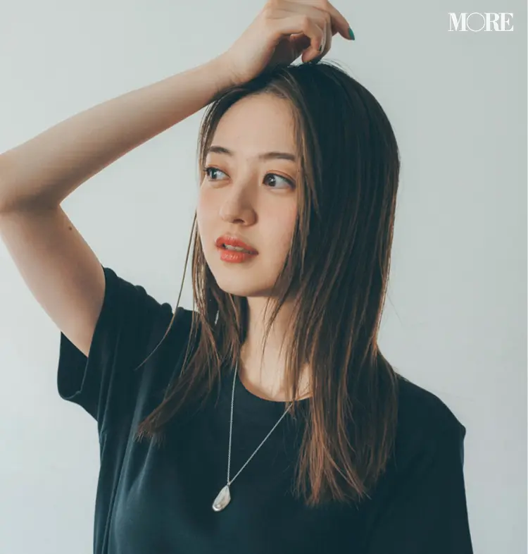 MORE9月号、逢沢りなのオフショット