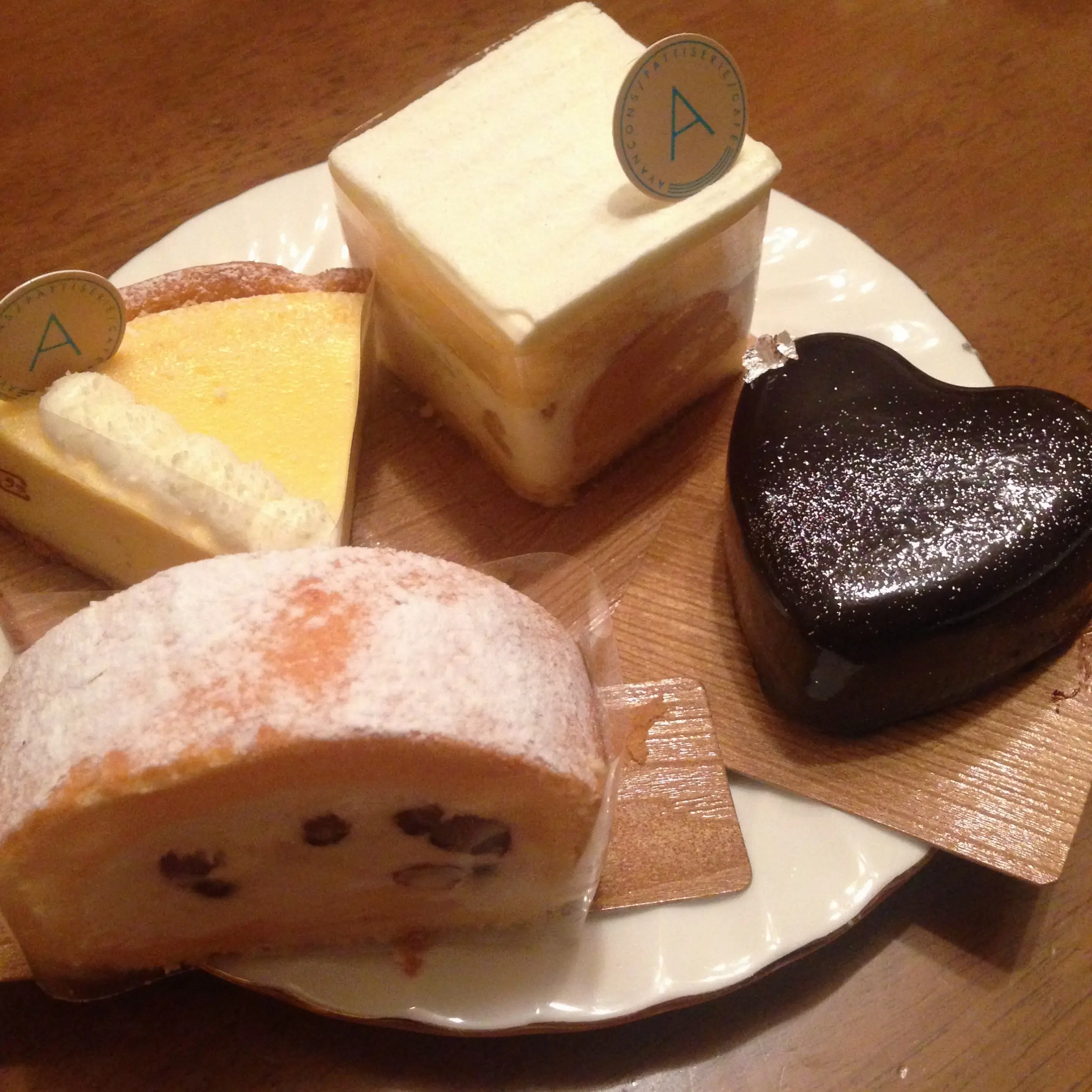 知る人ぞ知る。1箱、500円!!超高級プリッツェル、バトンドール!【一度は食べてみたい】澄ましバターの黄金スティック★_1