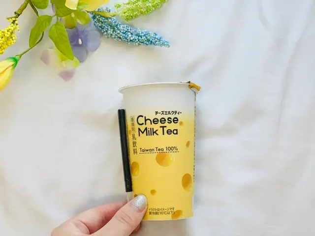 ◆コンビニ新作◆スタバ【サマーレアチーズケーキ】&LAWSON【チーズミルクティー】_3