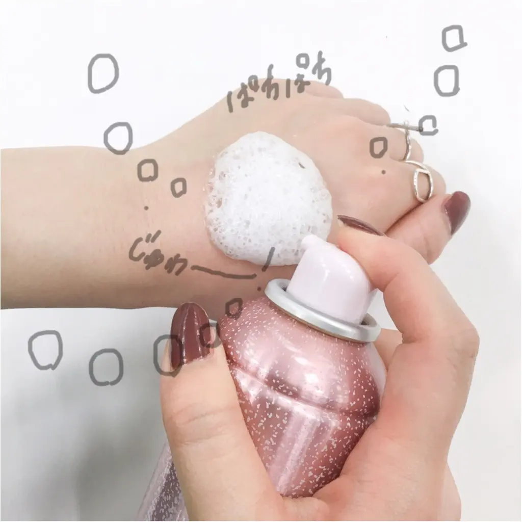 ひんやり気持ちいい&むくみもキュッ! あの、毎年大人気”はじける炭酸泡ボディジェル”が今年もキターーー♡_2