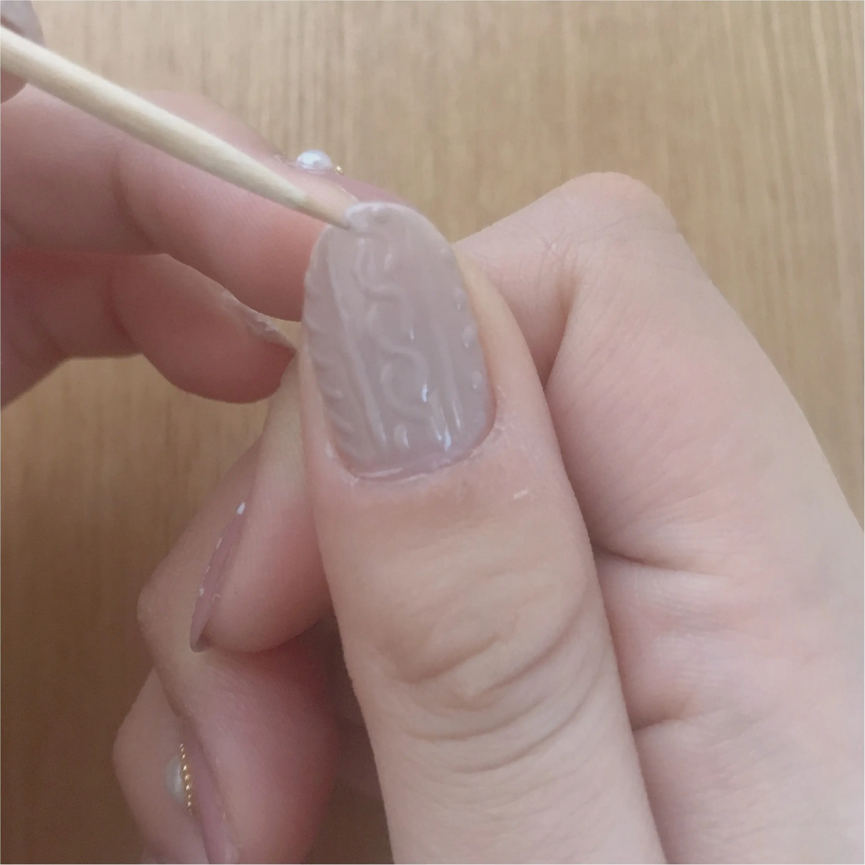 職業柄ジェルネイルが出来ないという方必見!!休日だけのジェルネイルが簡単にできるweeklygel ❤︎_5