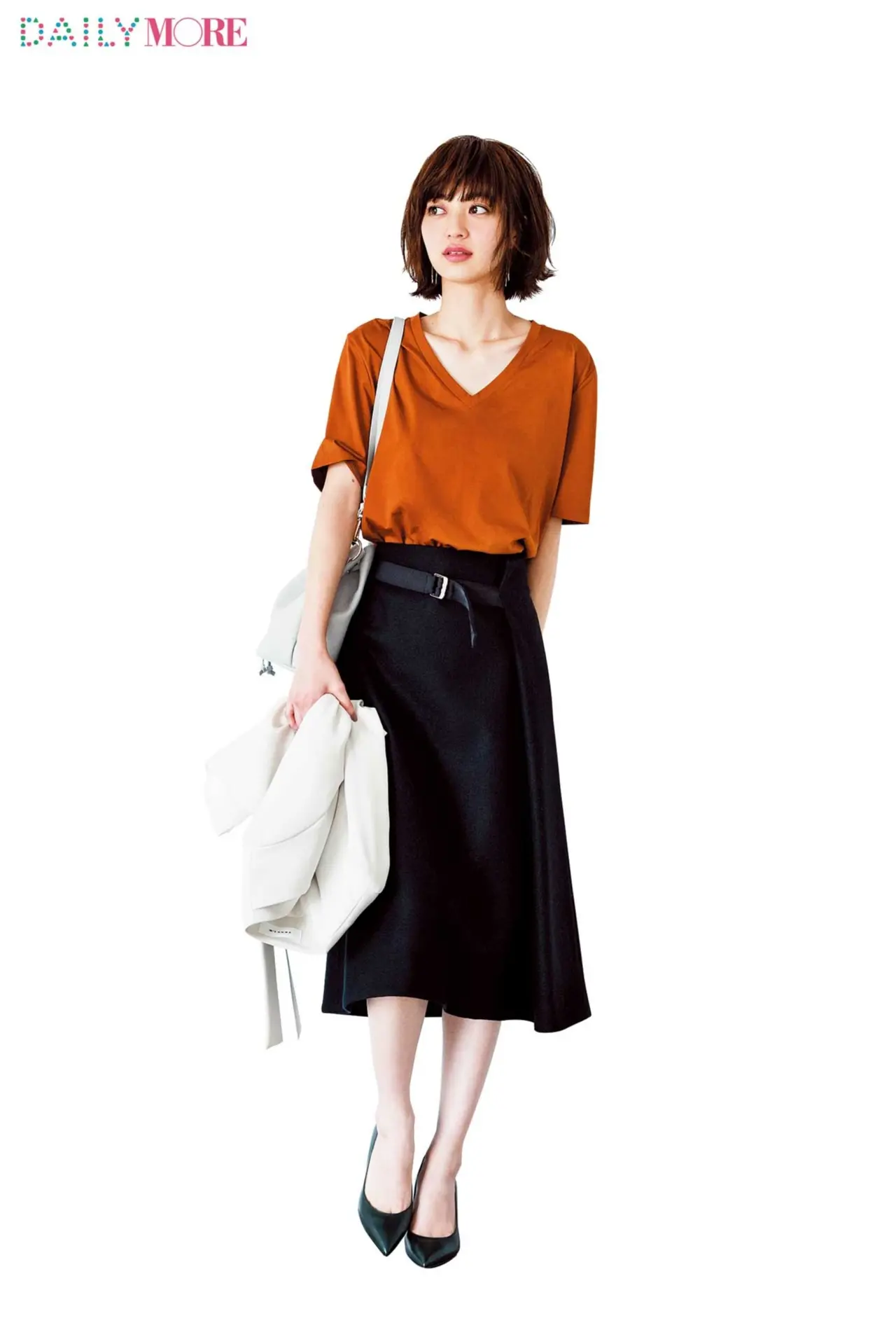 【今日のコーデ/逢沢りな】Tシャツコーデを一新したい金曜日は最旬ラップスカートで格上げ!_1