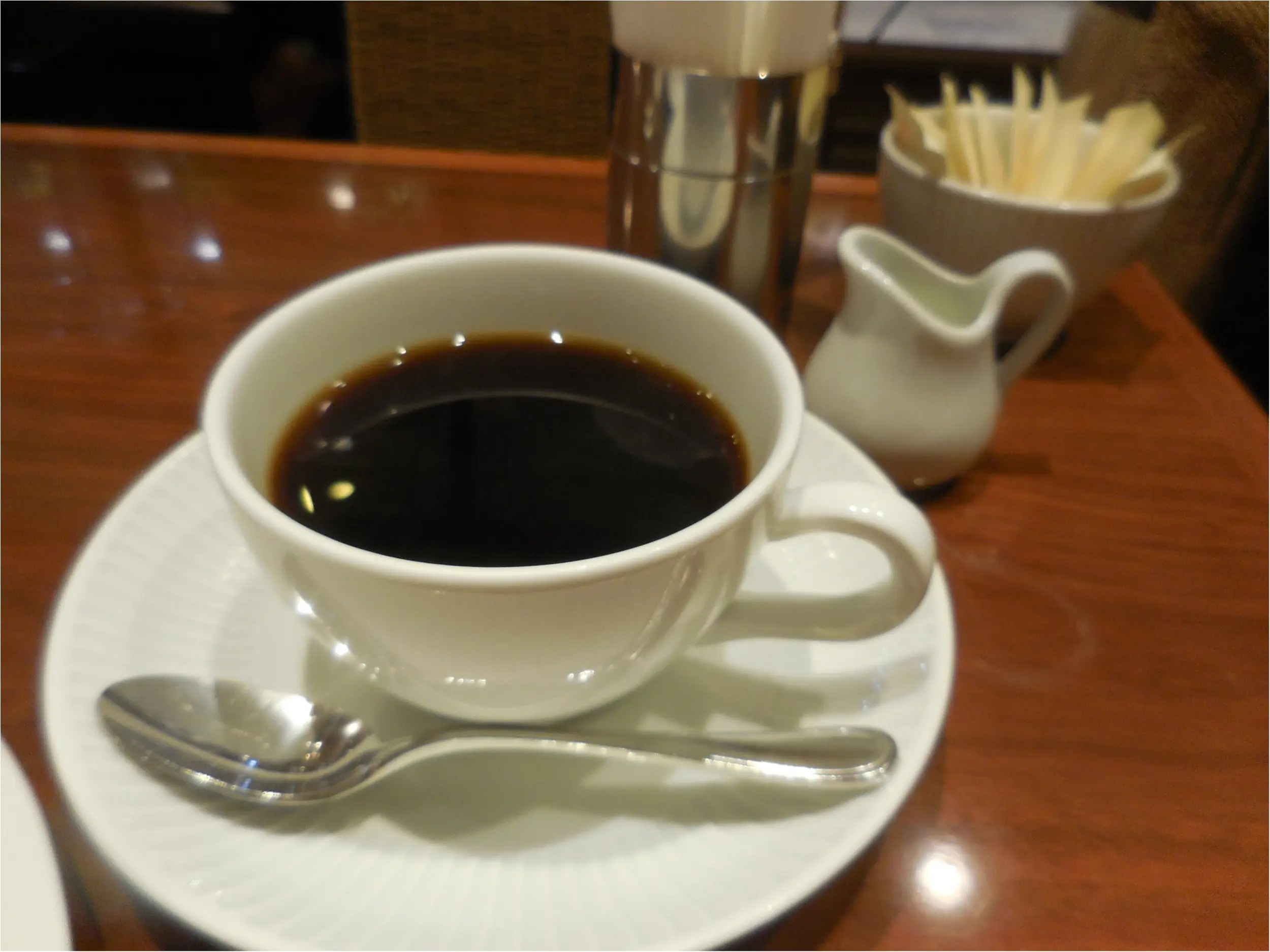 フレッシュフルーツケーキで有名な【ハーブス】はコーヒーがおかわりできる!_5