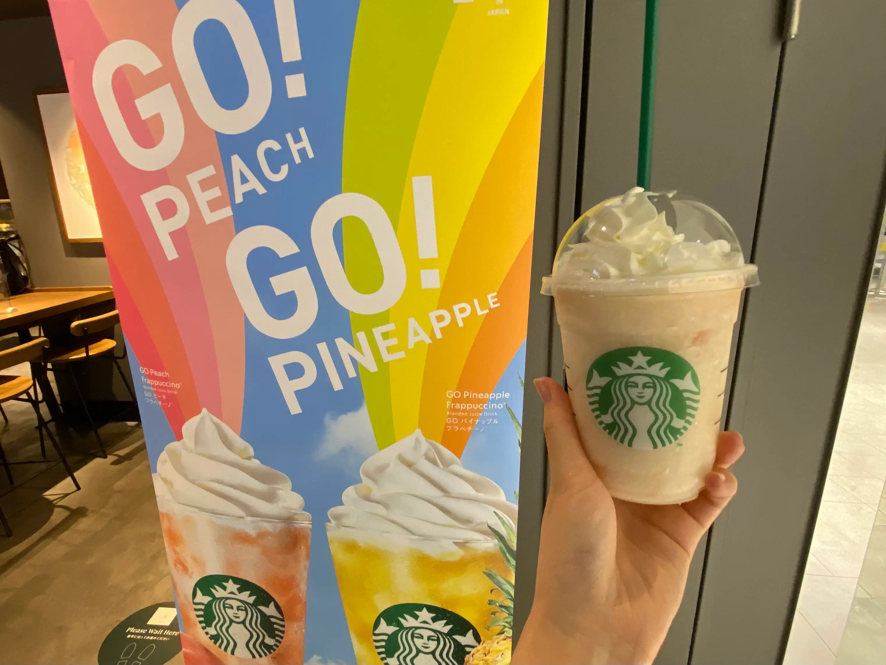 【スタバ新作】果肉がごろごろ♡8月はピーチとパイナップルのフラペチーノが登場!_1