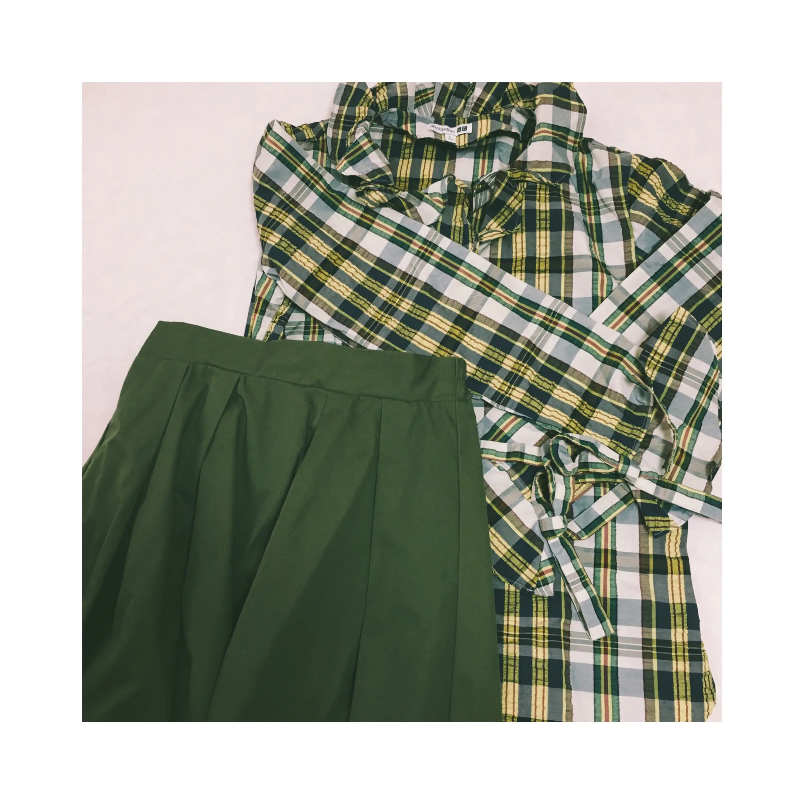 《今回も大注目アイテム多数!》トレンドのカラフルチェック★【UNIQLO】とJW ANDERSONの春夏コレクション*甘すぎない上品ブラウス¥2,990+税をゲットしました✌︎❤️_3